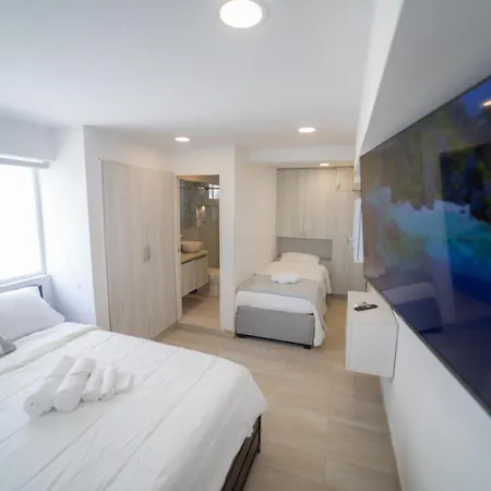 Apartamento Beach-front With 2 Beds, Aircon &