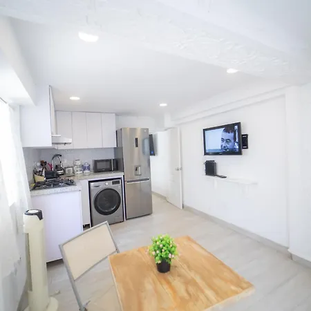 Apartamento Beach-front With 2 Beds, Aircon &