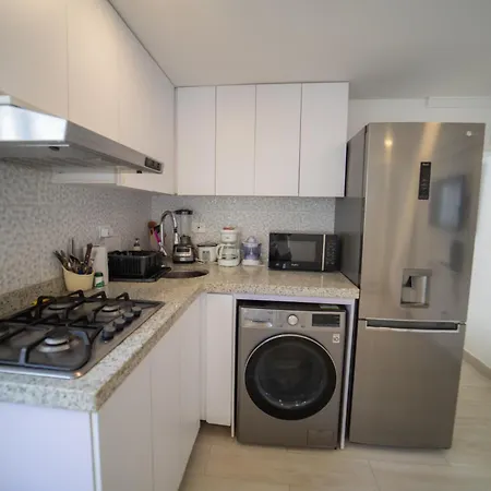 Beach-front With 2 Beds, Aircon & *